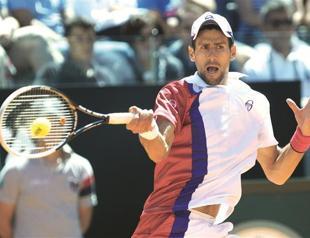 Djokovic into Rome last eight after fightback