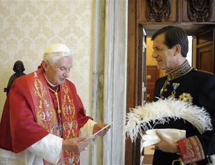 Vatican blames media for latest scandal