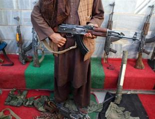 Popular Pakistani singer shot dead