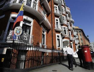 WikiLeaks founder Assange seeks Ecuador asylum