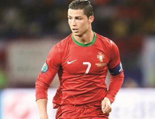 Portugal looks to bounce Czechs