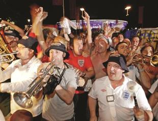 UK ministers not to attend quarterfinal