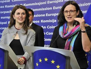 EU signals easy visa plan