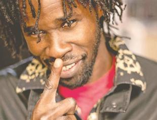 Enzo Ikah Band on stage at French Cultural Center