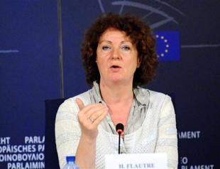 French parliamentarian suggests condoms at schools to end abortion debate