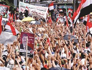 Egypt army warns amid Tahrir protests