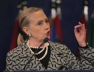 Clinton condemns Syria for shooting down Turkish jet