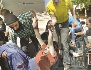 Top UN rights envoy to probe Syria killings