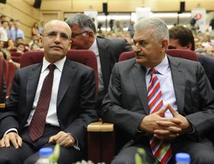 Collapse could happen anywhere, Turkish transportation minister says