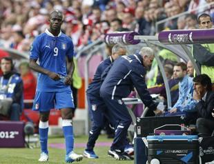 UEFA opens racism cases against Spain, Russia