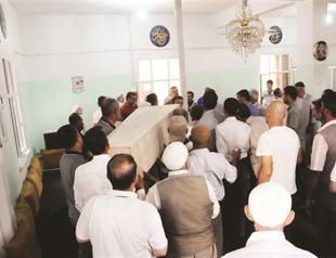 Fallen soldier’s family rejects military burial