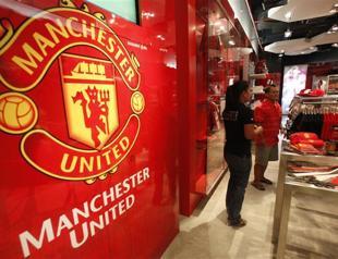 Manchester United confirm Barcelona friendly in Sweden