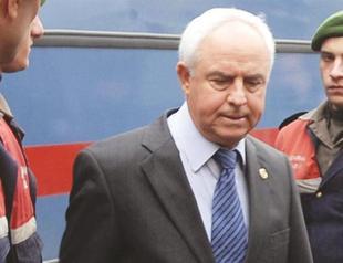 Lawmaker in jail signals resignation