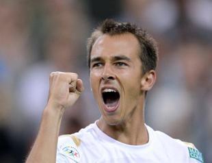 Nadal stunned at Wimbledon by 100th-ranked Rosol