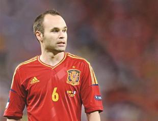 Spain, Italy meet in mouth-watering Euro 2012 final