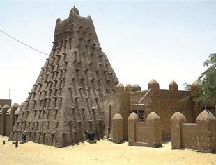 Militants destroy holy Timbuktu