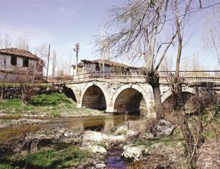 Ancient bridge at Aizanoi to be restored