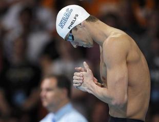 Phelps leads power-packed US swim team for London