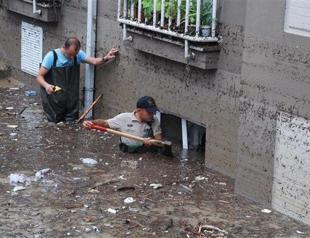 Flood kills nine in Black Sea province