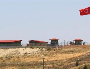 Syrian general flees to Turkey after defecting to rebels