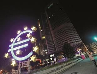 ECB slashes key rate to boost flagging eurozone