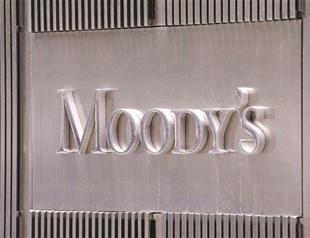 Moody’s pulls down Barclays outlook