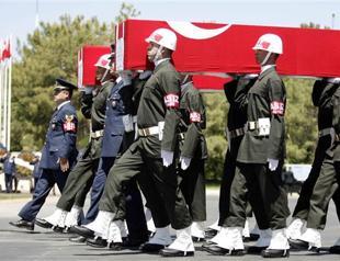 Turkey mourns 2 pilots shot down by Syria