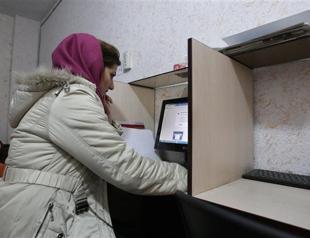 Iran to crack down on web censor-beating software