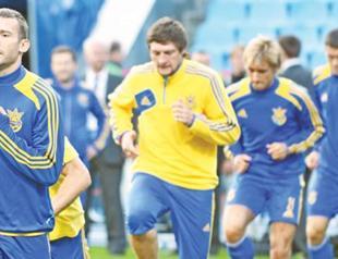 Ukraine feeling the pressure in opener vs Sweden