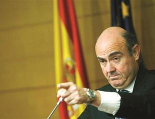 Spain scrambles to price rescue