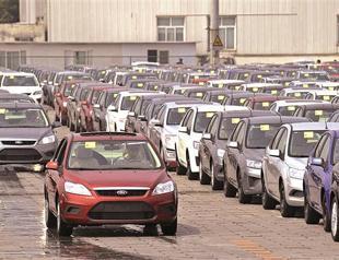 Richest 20 pct buys most cars, taxes hinder market