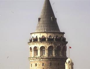 Students to read the city from Galata Tower
