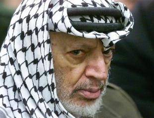 Arafats widow to file suit in Paris over death: lawyer