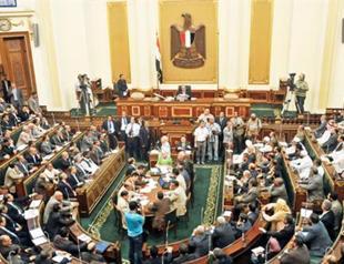 Egypt’s assembly meets defying army, judiciary