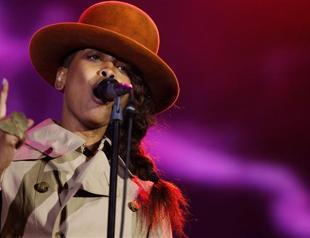 Erykah Badu prepares to rock Cemil Topuzlu Stage