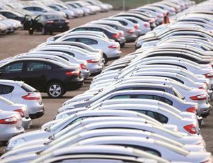 Auto exports fall 1.6 percent in first half