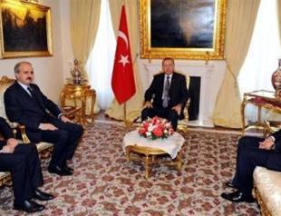 Turkish PM invites conservative party to join AKP