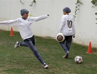 Saudis to send 2 women to London Games