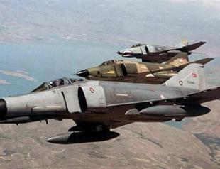 Syria shot Turkish jet in international air space, says Turkish FM