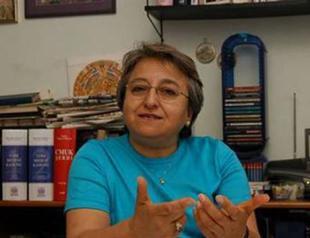 Lawyer detained at dawn on claims of insulting Prophet