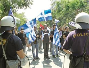 Greek neo-Nazi drive for Greek blood bank angers medics