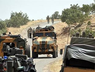 Police officers wounded as land mine explodes in eastern Turkey