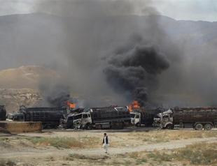 Bomb attack destroys 22 NATO supply trucks: official