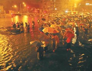 Heavy rain, storm kill 20 in China