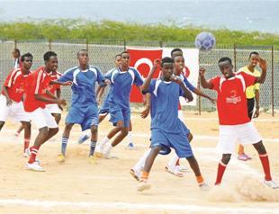 Mogadishu hosts football tournament
