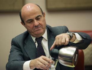 Spain does not need full bailout: economy minister