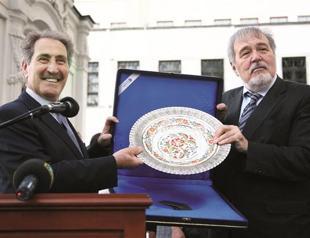 Art historian İlber Ortaylı bids farewell to Topkapı Museum