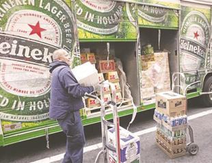 Heineken makes $4.1 bln bid for Singapore brewer