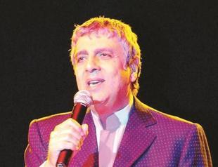 Enrico Macias to perform live in Istanbul tonight