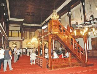 Arab Mosque’s ancient frescos hidden on the walls